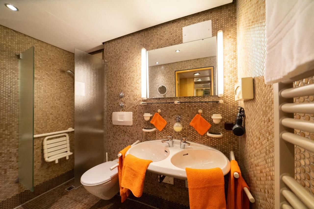 Stadt-Gut-Hotel Filderhotel Остфилдерн Екстериор снимка