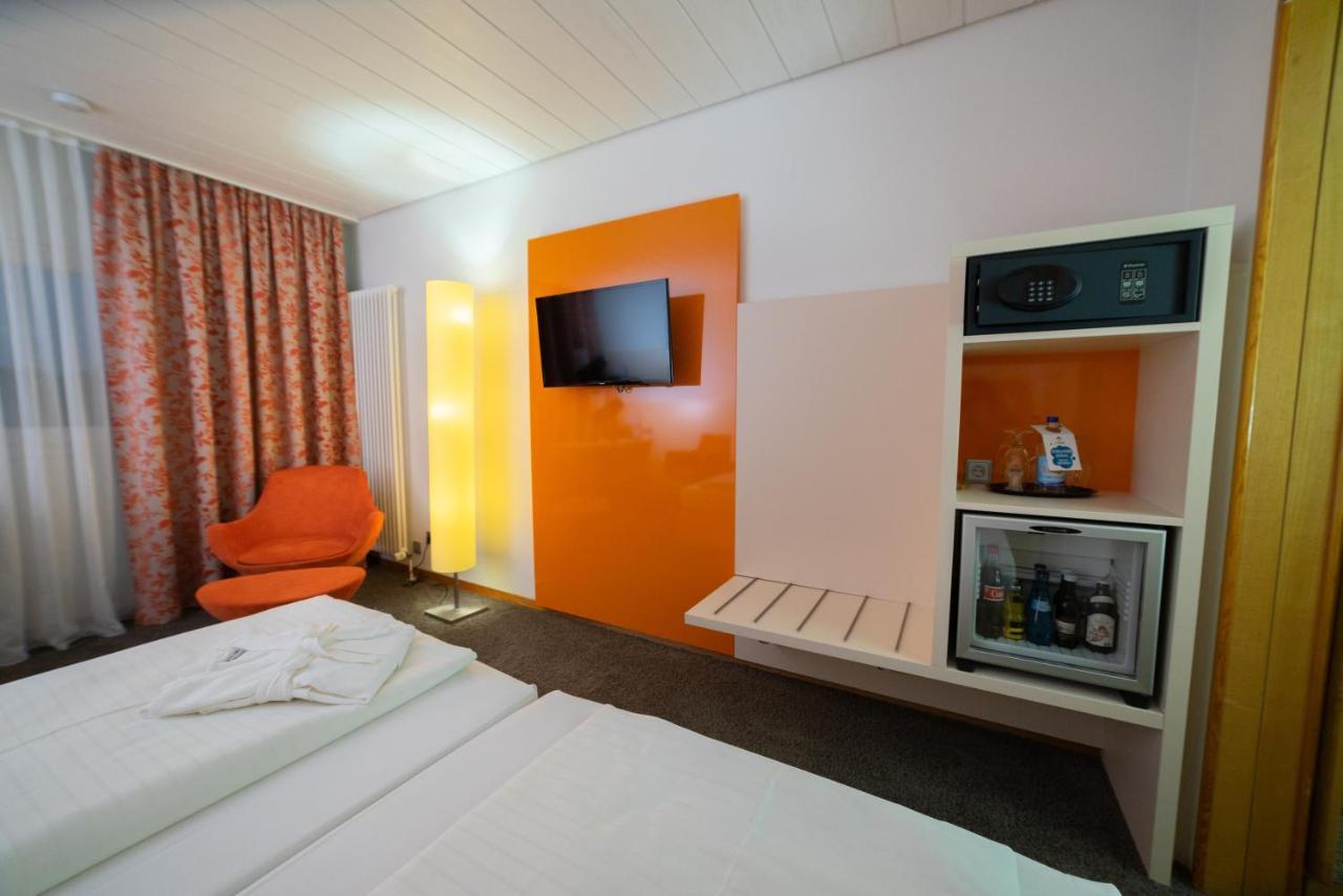 Stadt-Gut-Hotel Filderhotel Остфилдерн Екстериор снимка
